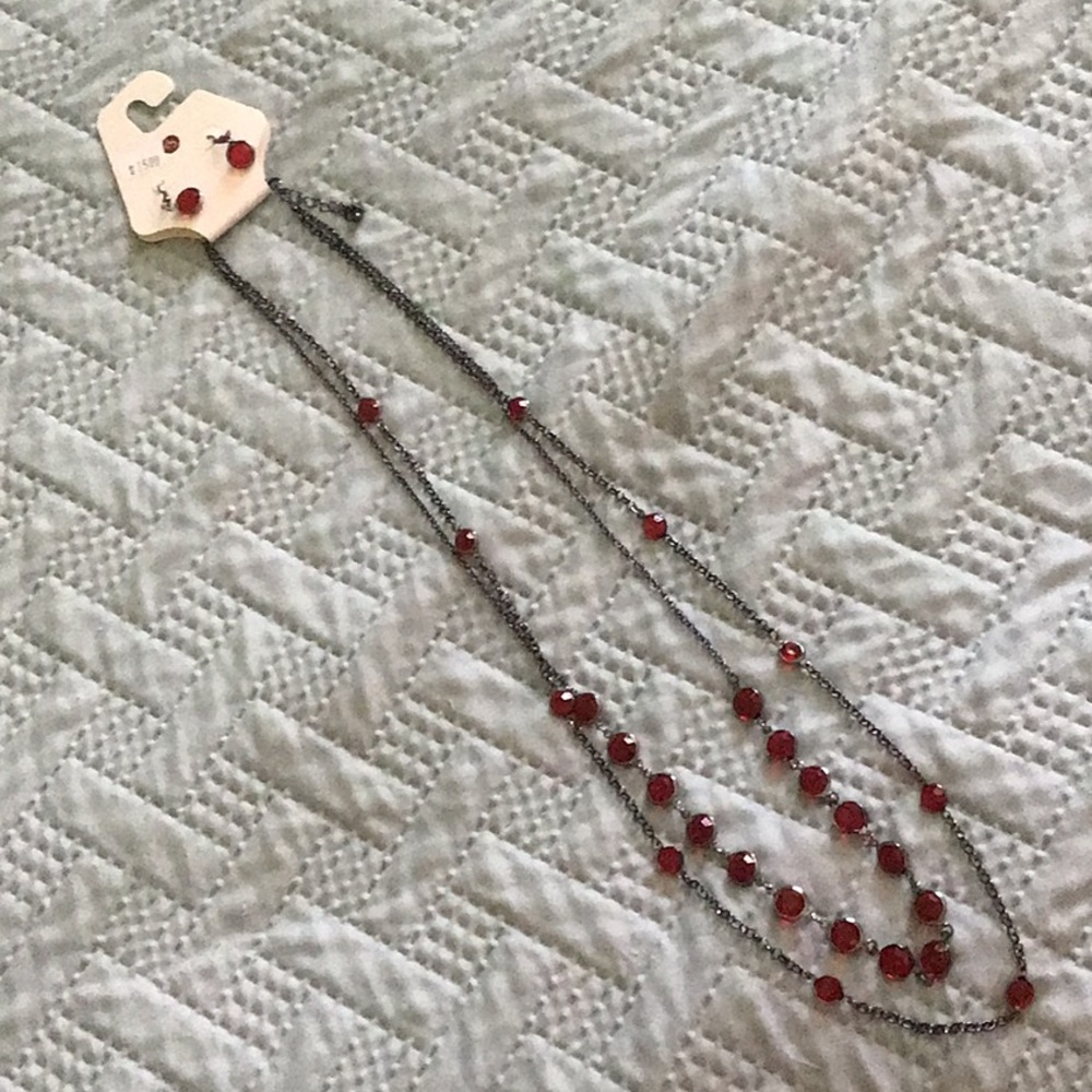 Earrings and necklace set